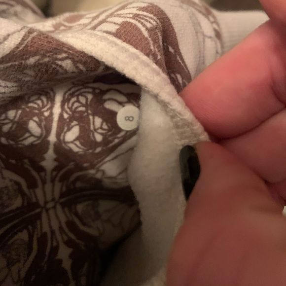 Lulu scuba hoodie!! Size 8 - Picture 6 of 6